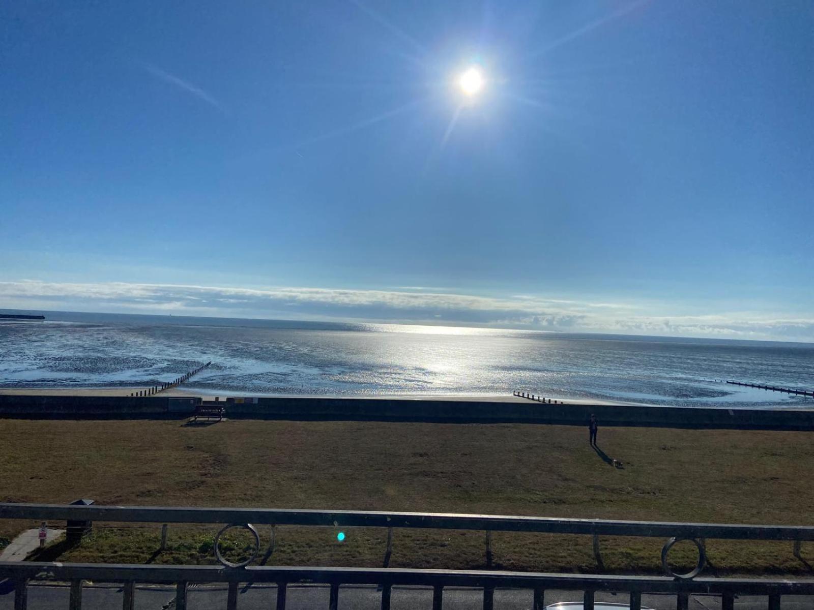 Stunning 2 Bed Apartment With Sea Views Littlestone-on-Sea Dış mekan fotoğraf